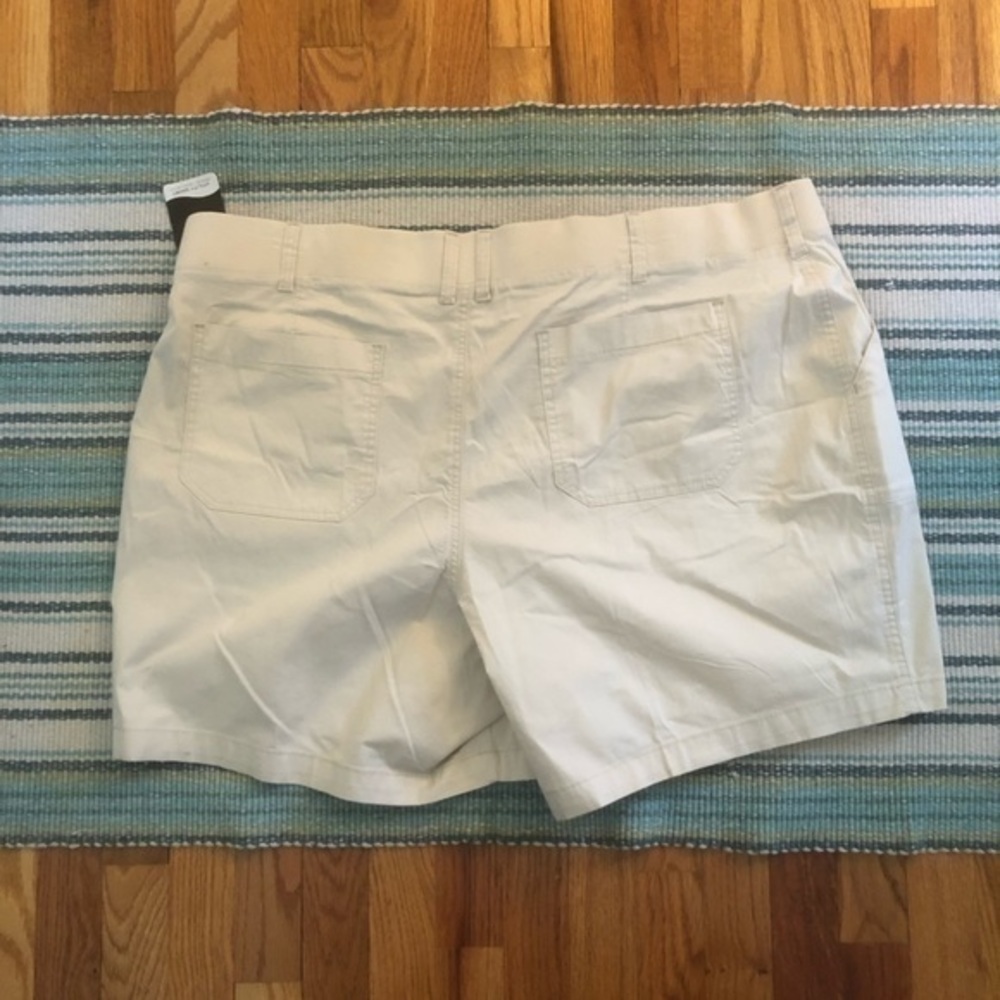 Lee Bermuda Short - Picture 4 of 5
